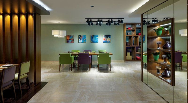 Damac Maison The Vogue Dubai Exterior foto Interior of the hotel